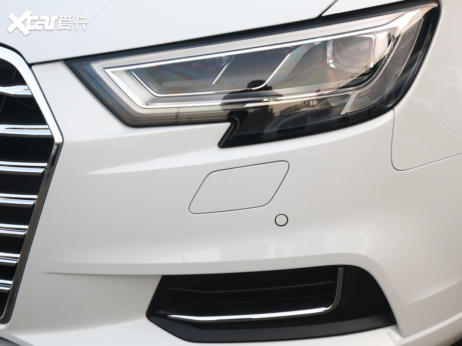 2020?yun)WA3 Limousine Limousine 40 TFSIL(fng) (gu)VI