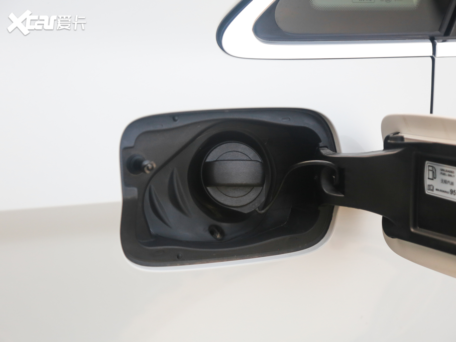 2020WA3 Limousine Limousine 40 TFSIL VI