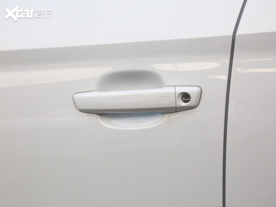 2020WA3 Limousine Limousine 40 TFSIL VI