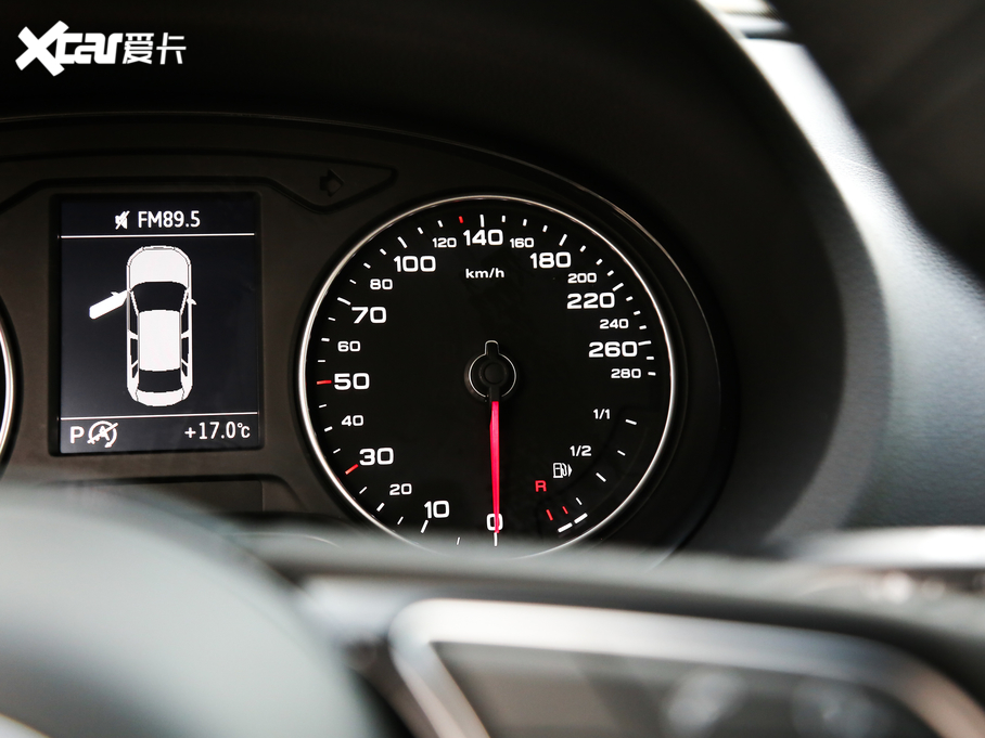 2020WA3 Limousine Limousine 40 TFSIL VI