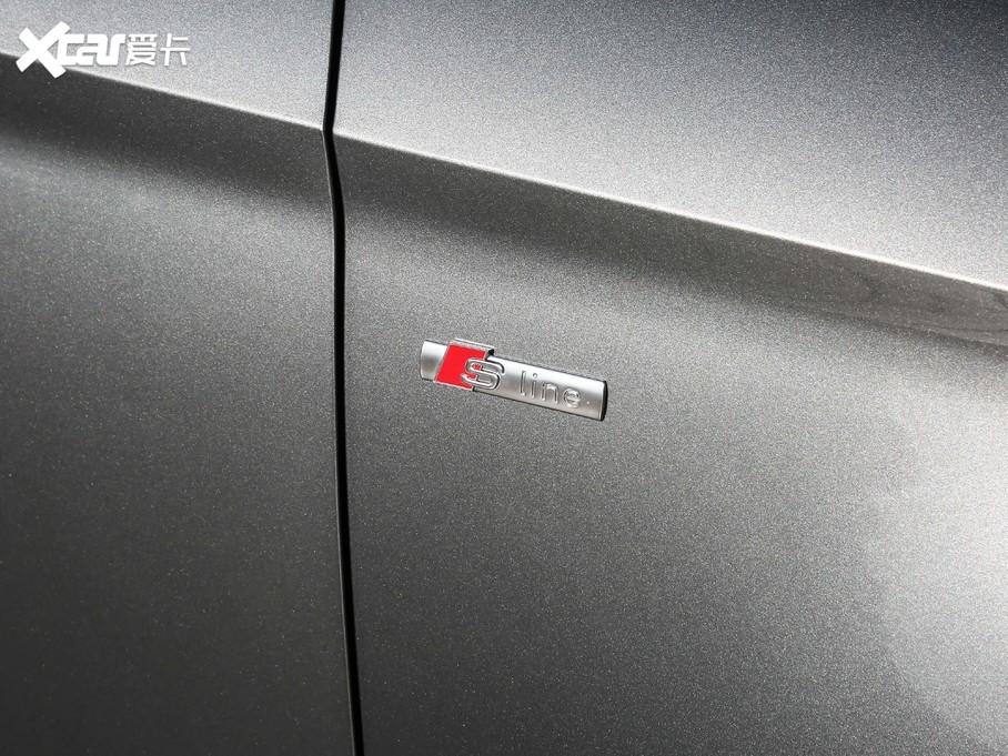 2020WA3 Limousine Limousine 35 TFSIr VI