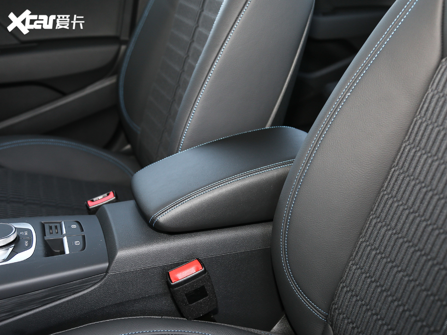 2020WA3 Limousine Limousine 35 TFSIr VI