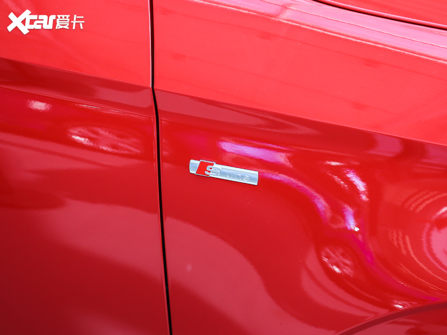 2020WA3 Limousine Limousine 35 TFSI r V