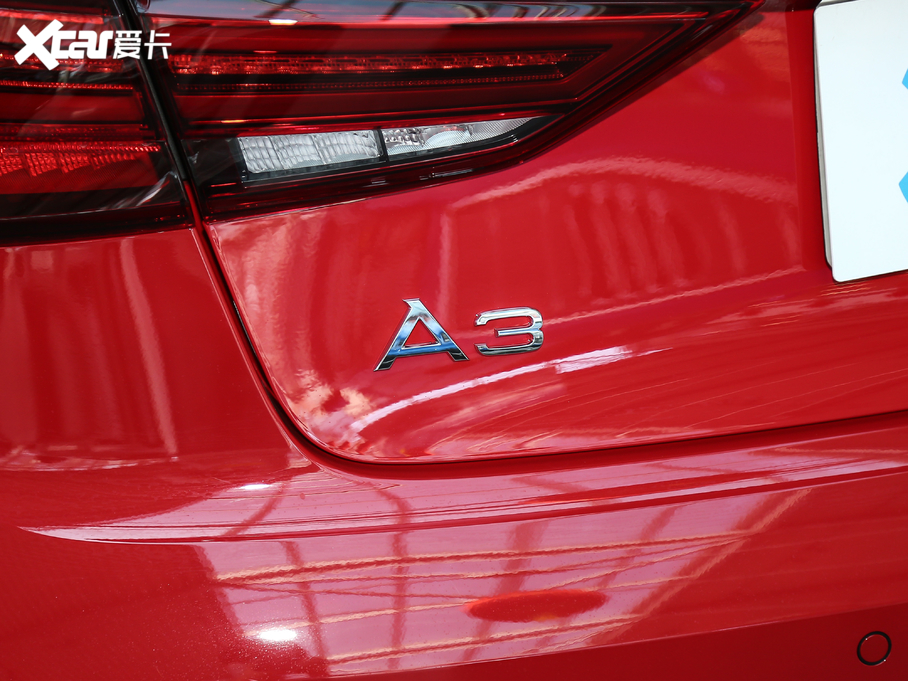 2020WA3 Limousine Limousine 35 TFSI r V