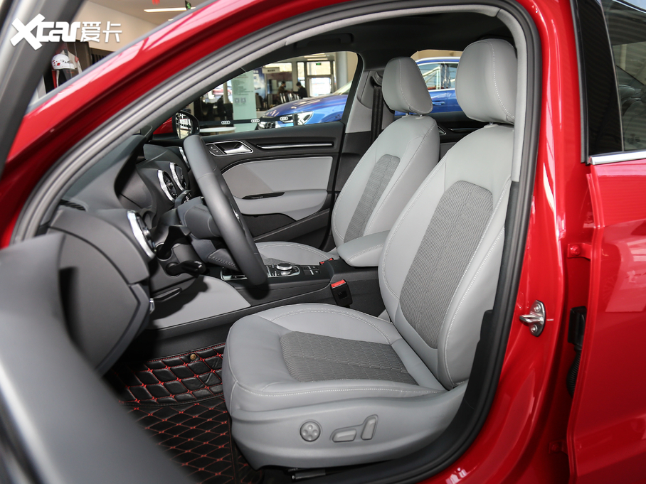 2020WA3 Limousine Limousine 35 TFSI r V