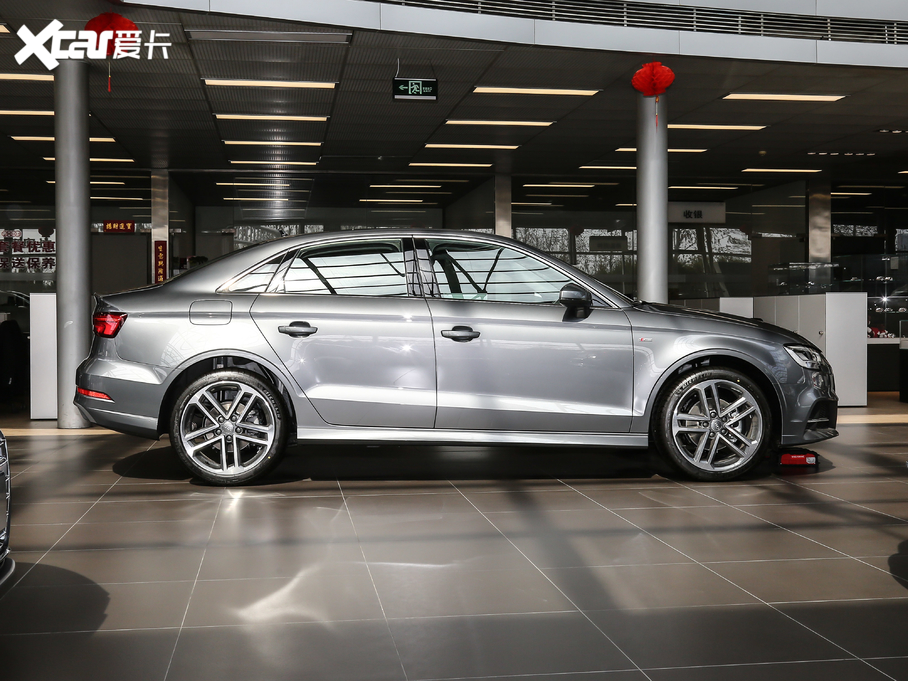 2020WA3 Limousine Limousine 35 TFSI\ VI