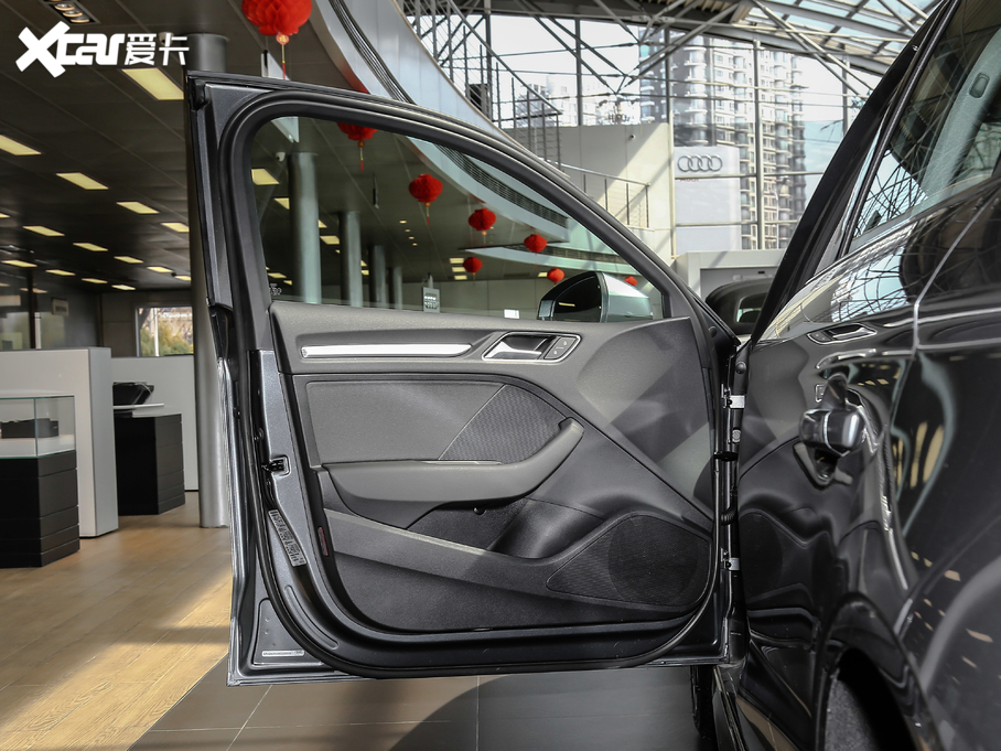 2020��W��A3 Limousine Limousine 35 TFSI�\���� ��VI