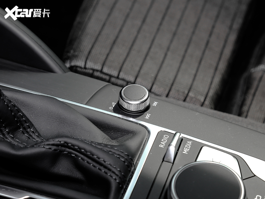 2020WA3 Limousine Limousine 35 TFSI\ VI