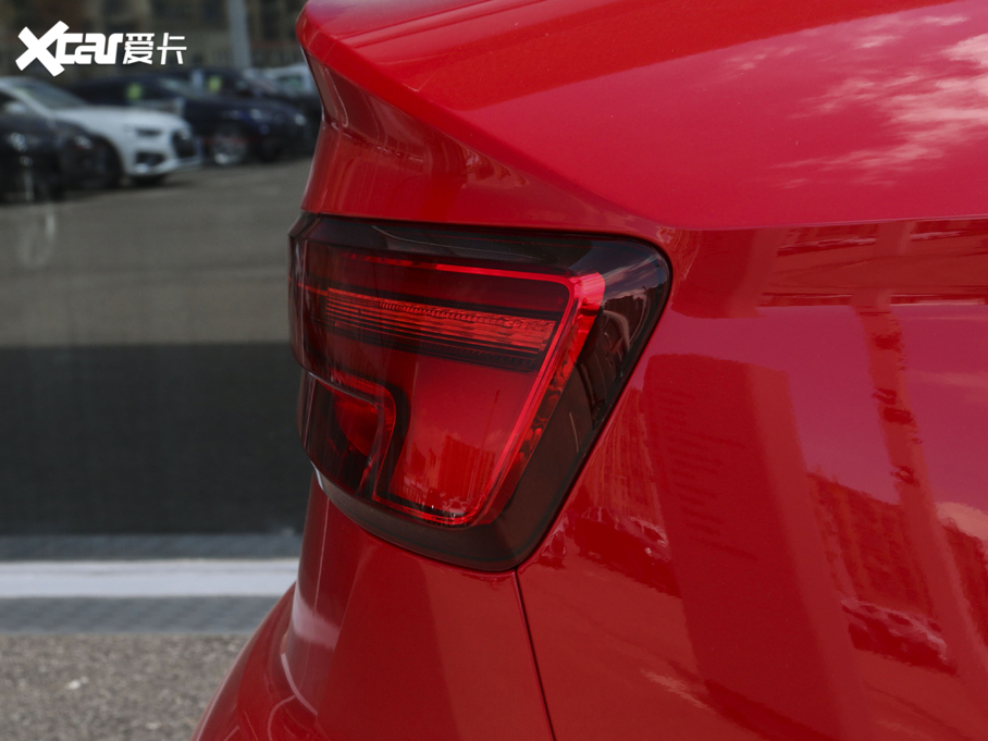 2020WA3 Limousine Limousine 35 TFSI \ V