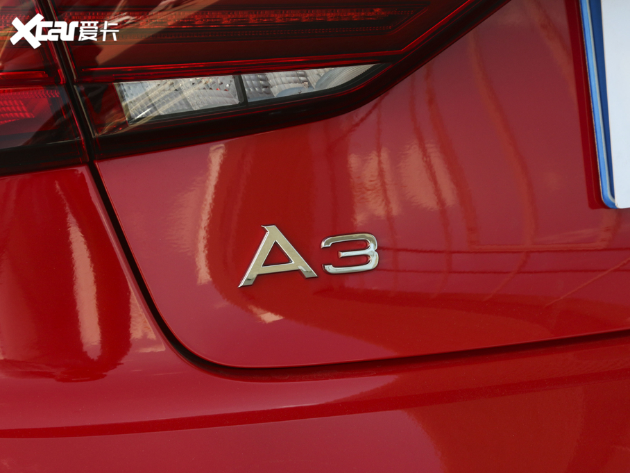 2020WA3 Limousine Limousine 35 TFSI \ V