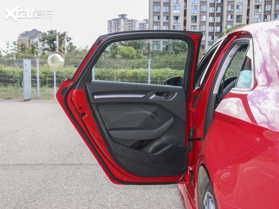 2020WA3 Limousine Limousine 35 TFSI \ V