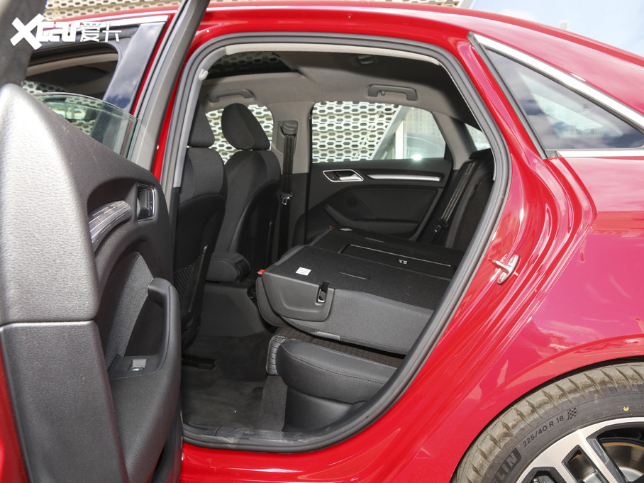 2020WA3 Limousine Limousine 35 TFSI \ V