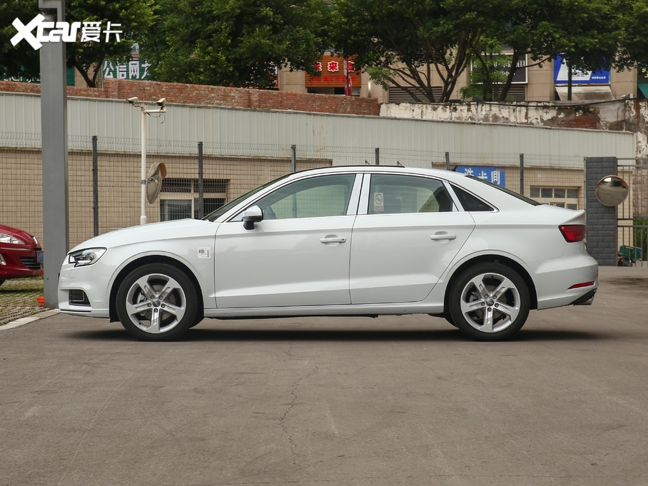 2020WA3 Limousine Ŀ Limousine 35 TFSI Mȡ VI