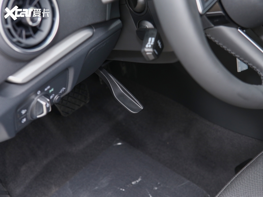 2020WA3 Limousine Ŀ Limousine 35 TFSI Mȡ VI