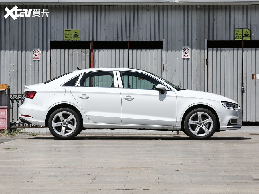 2020?yun)WA3 Limousine Limousine 35 TFSI M(jn)ȡ (gu)V