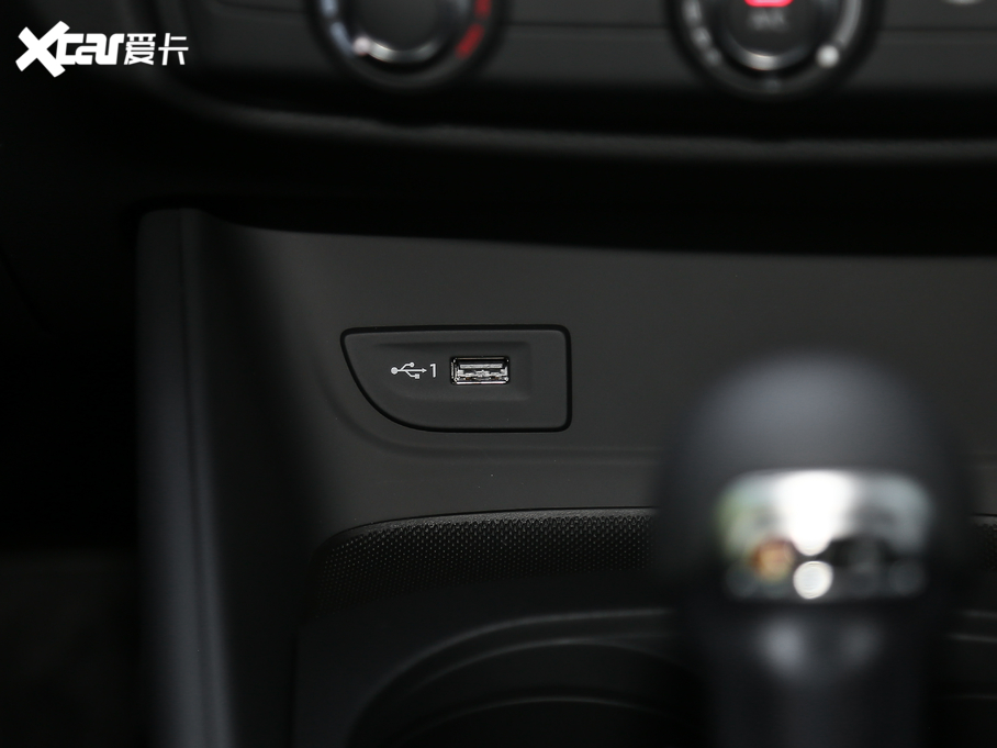 2020WA3 Limousine Limousine 35 TFSI Mȡ V