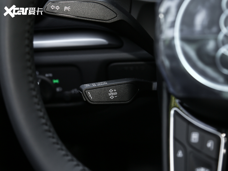 2020?yun)WA3 Limousine Limousine 35 TFSI M(jn)ȡ V