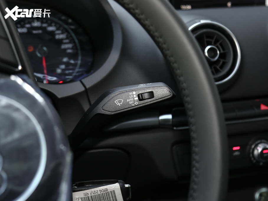 2020WA3 Limousine Limousine 35 TFSI M(jn)ȡ V