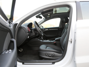 2020Limousine 40 TFSIL VI ǰſg