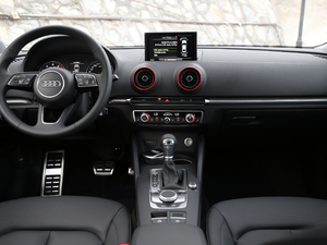 2020Limousine 40 TFSIL VI п_