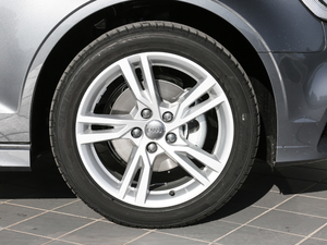 2020Limousine 35 TFSIr VI ݆Ȧ