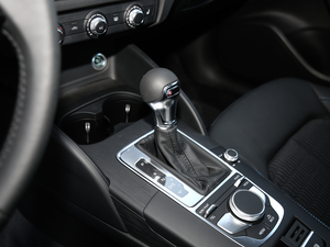 2020Limousine 35 TFSIr(sh) VI QU