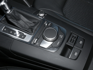 2020Limousine 35 TFSIr(sh) VI {(dio)(ji)