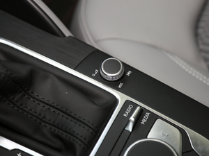 2020Limousine 35 TFSI r V п؅^