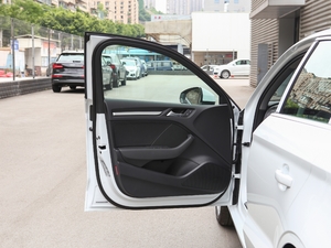 2020Ŀ Limousine 35 TFSI Mȡ VI {λ܇T