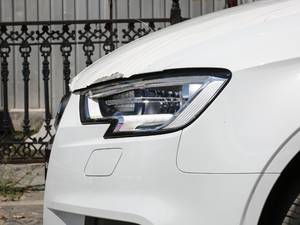 2020Limousine 35 TFSI Mȡ V ^