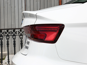 2020Limousine 35 TFSI Mȡ V ^