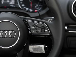 2020Limousine 35 TFSI Mȡ V п؅^