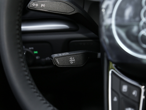 2020Limousine 35 TFSI Mȡ V п؅^