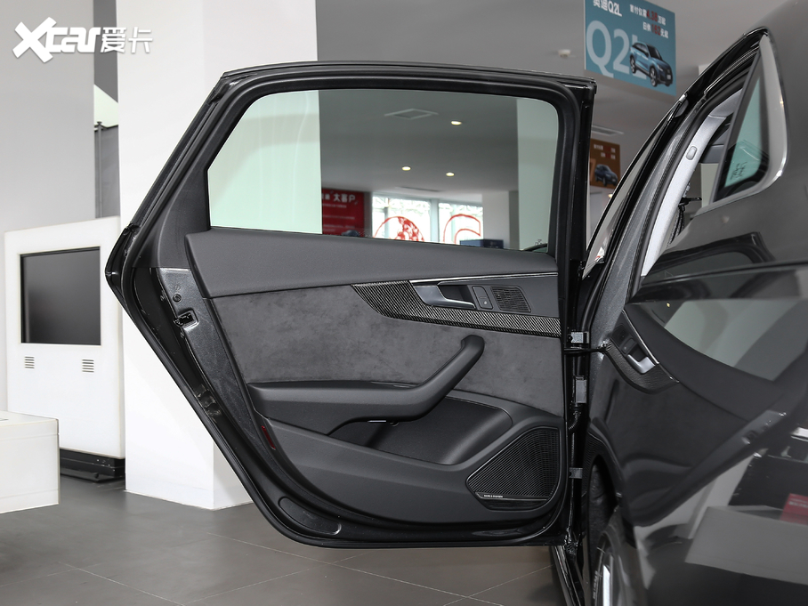 2020WA4L 45 TFSI quattro xӸ