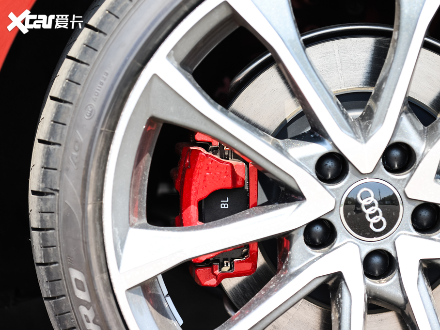 2020WA4L 45 TFSI quattro xӸ