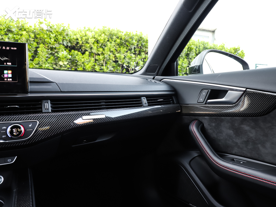 2020WA4L 45 TFSI quattro xӸ