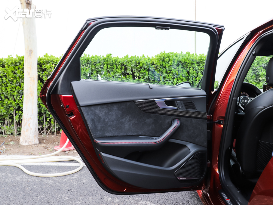 2020WA4L 45 TFSI quattro xӸ