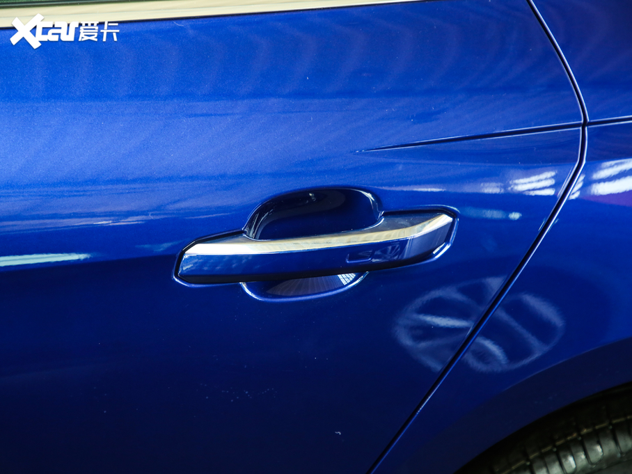 2020?yun)WA4L 40 TFSI quattro A