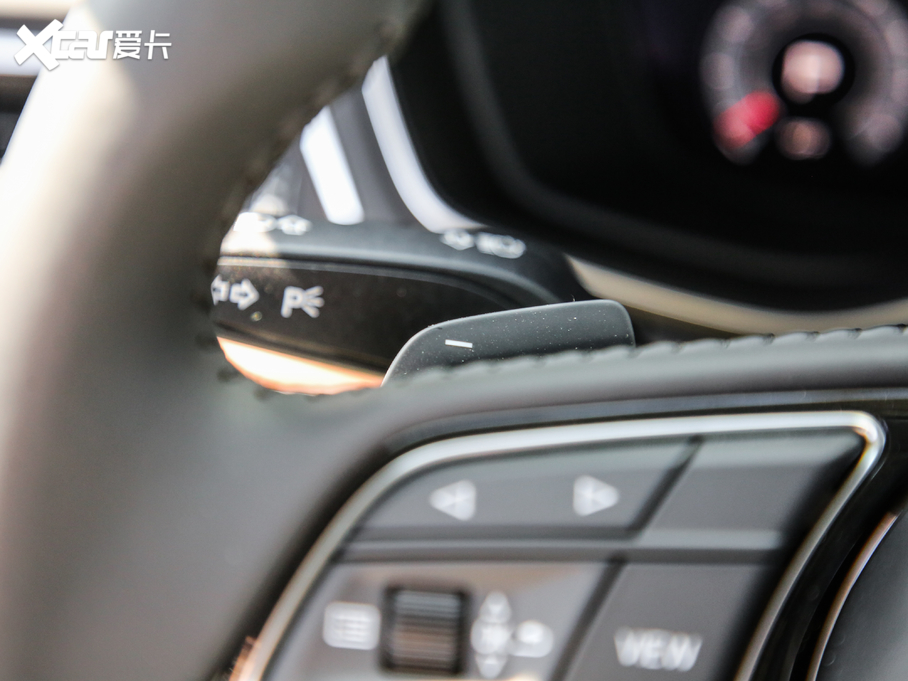 2020��W��A4L 40 TFSI quattro ���A������