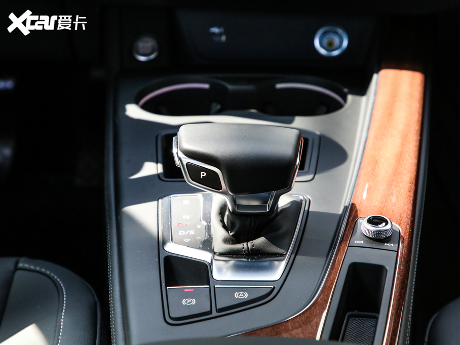 2020?yun)WA4L 40 TFSI quattro A