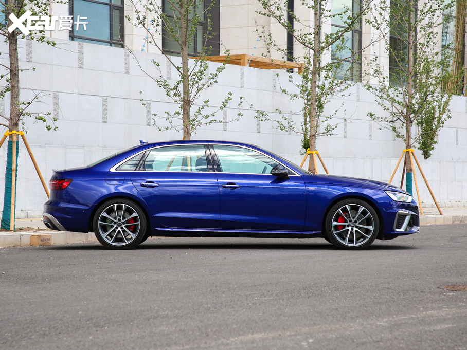 2020WA4L 45 TFSI quattro xӸ