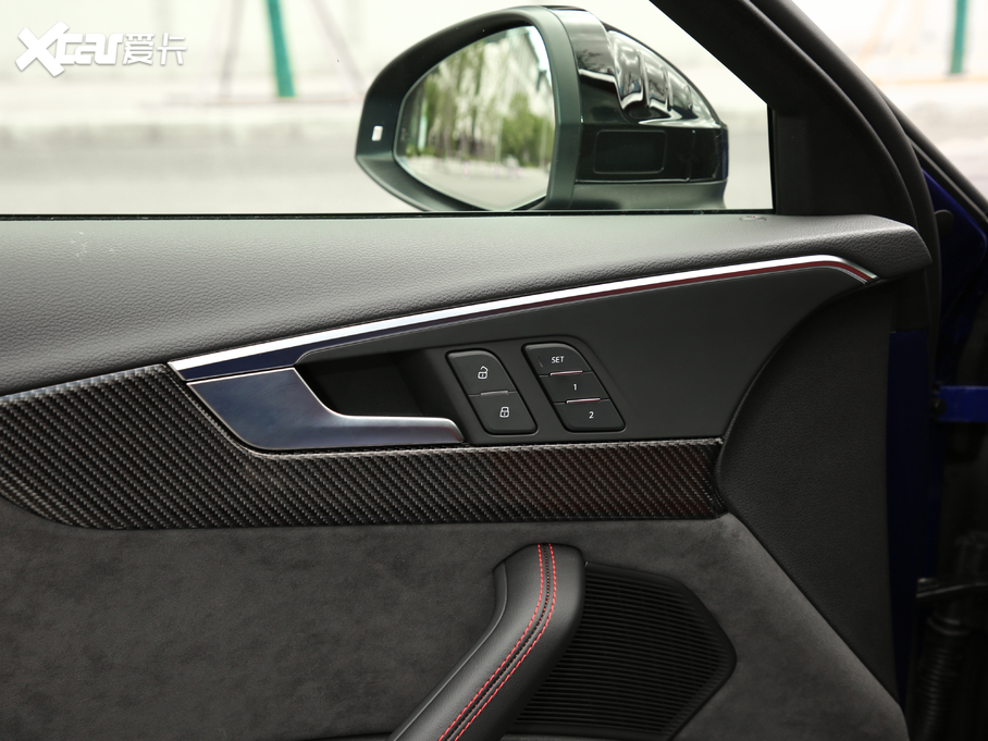 2020WA4L 45 TFSI quattro xӸ