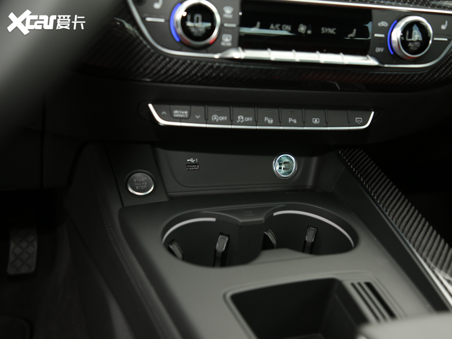 2020WA4L 45 TFSI quattro xӸ