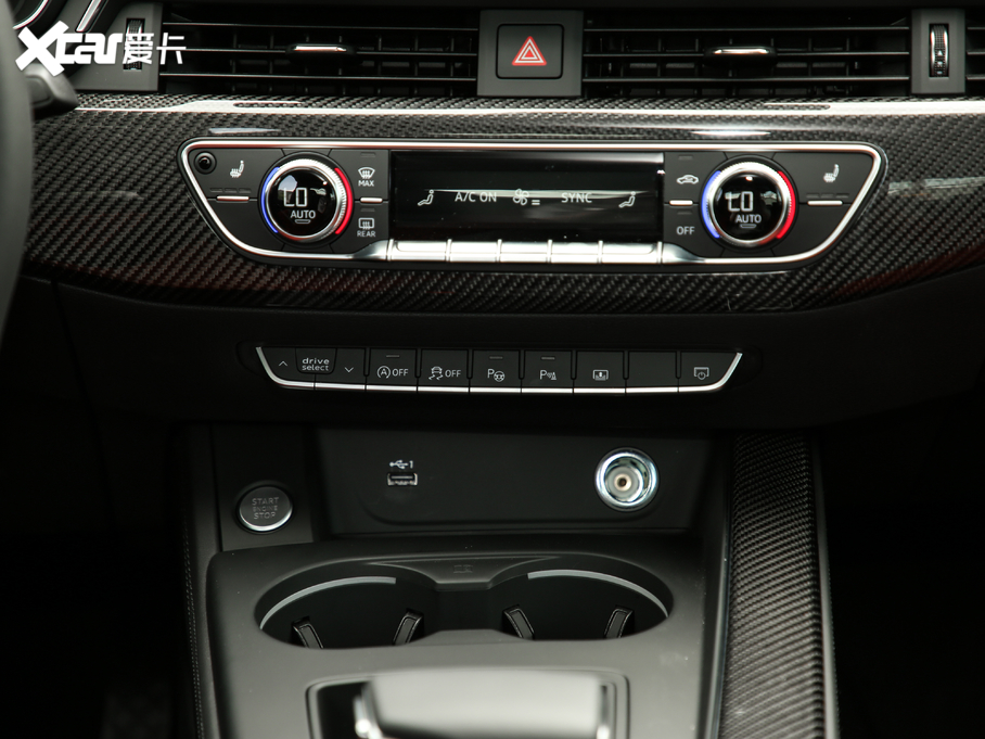 2020WA4L 45 TFSI quattro xӸ