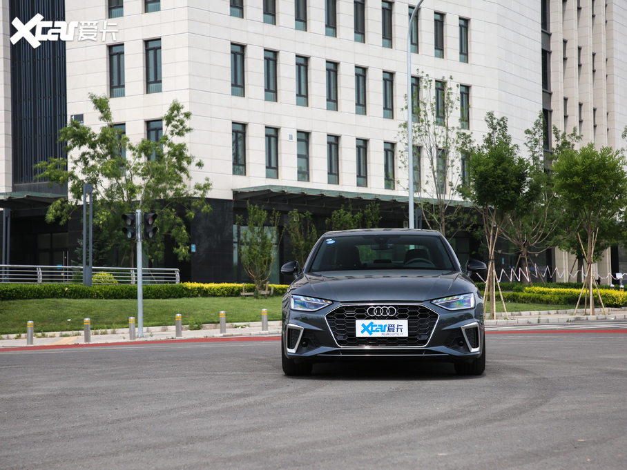 2020��W��A4L 45 TFSI quattro ���x�Ӹ���