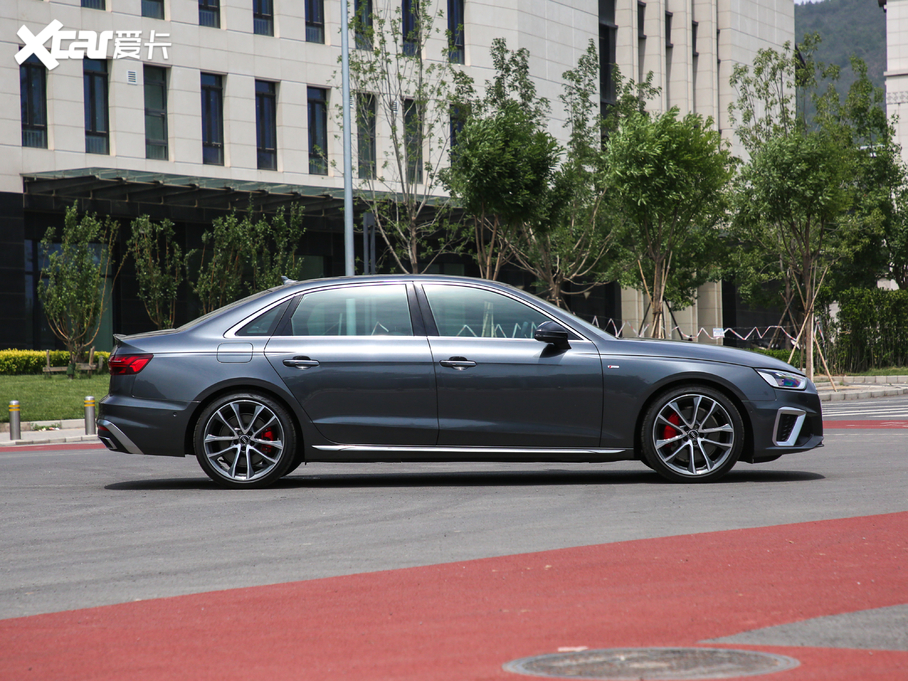 2020WA4L 45 TFSI quattro xӸ