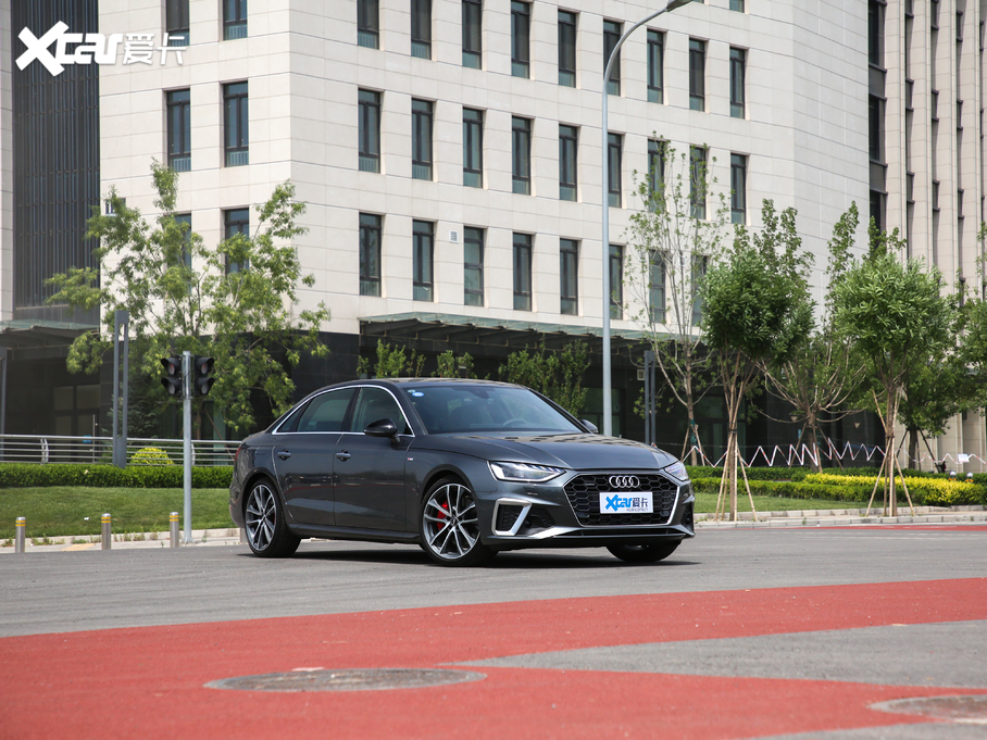 2020WA4L 45 TFSI quattro xӸ