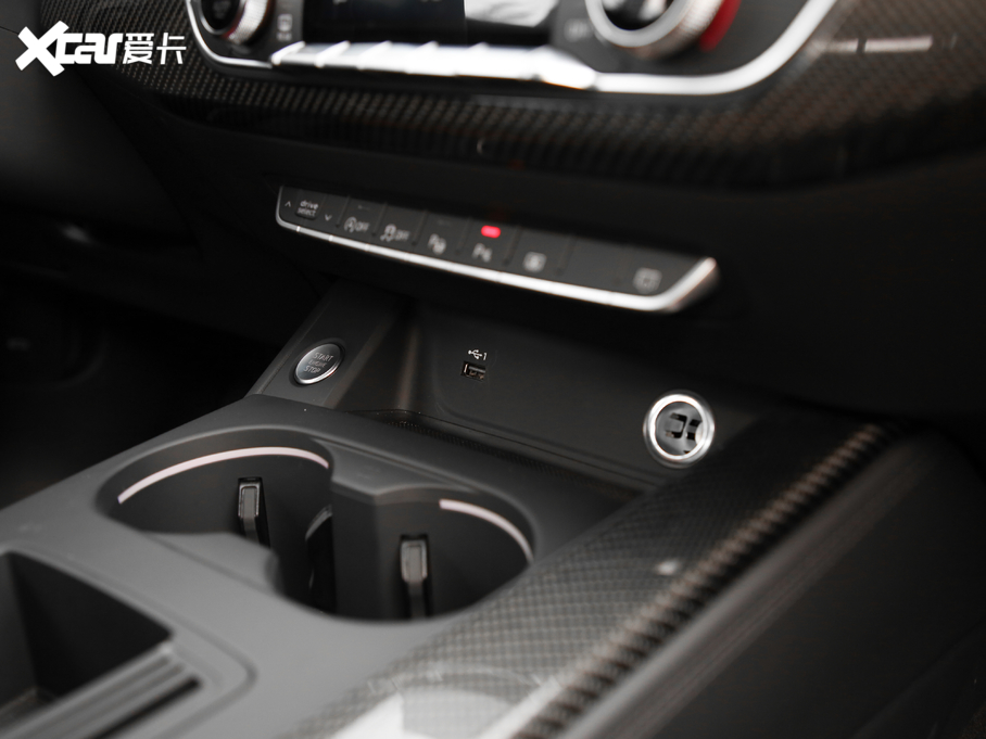 2020WA4L 45 TFSI quattro xӸ