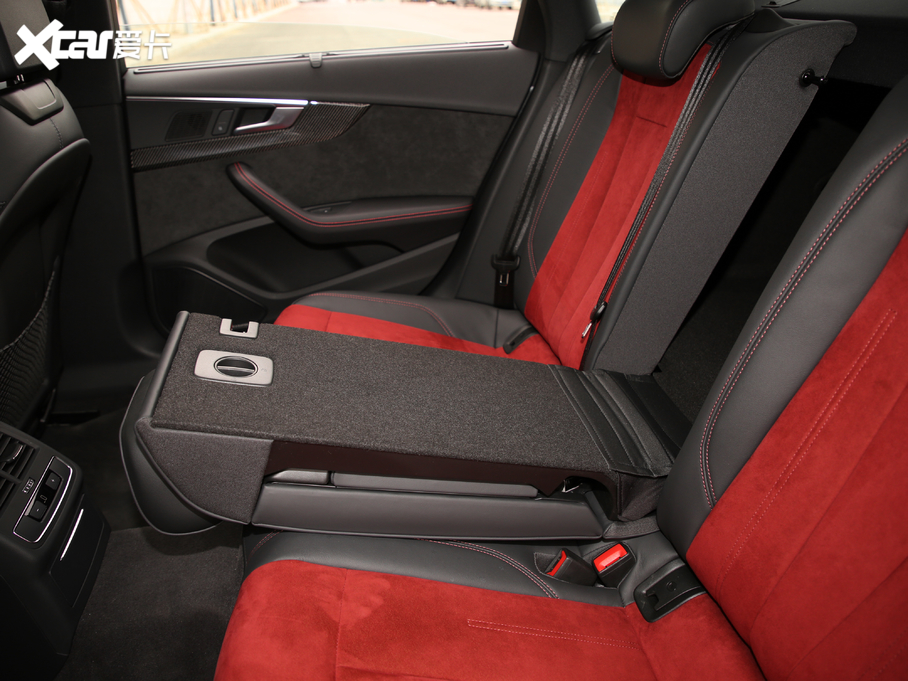 2020WA4L 45 TFSI quattro xӸ