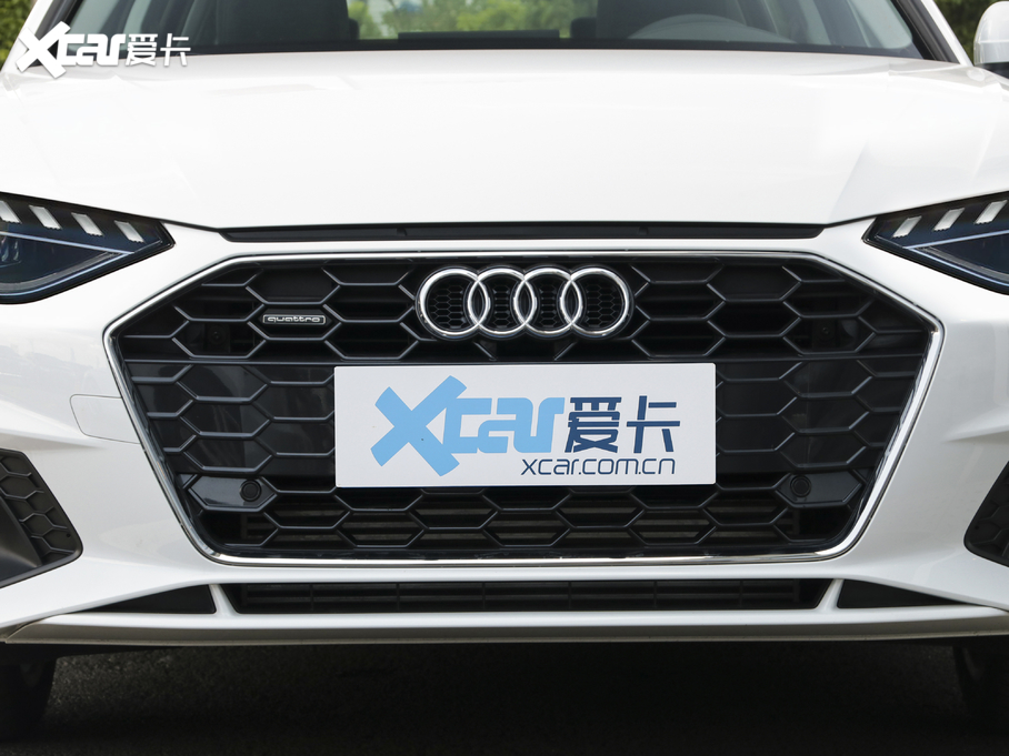 2020WA4L 40 TFSI quattro AӸ